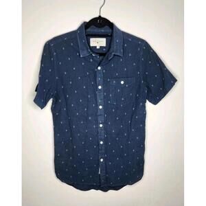 Modern Amusement Short Sleeve Button Down Men Shirt Size S